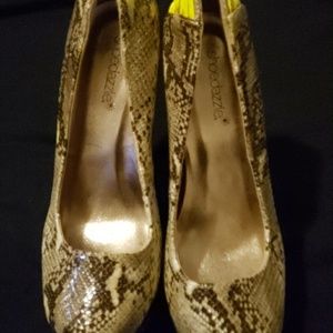 Sexy snake skin heels